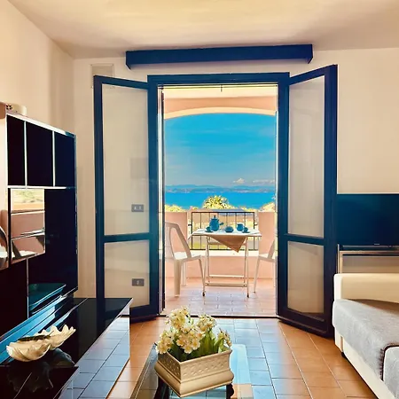 בית נופש Sea View And Pool B באיה סרדיניה
